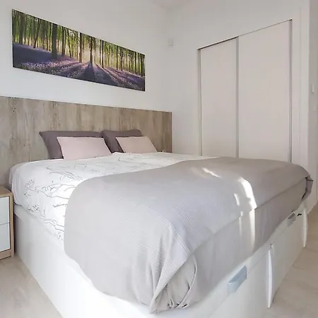 Begane Grond Met Zeezicht Voor Maximaal 6 Personen En 1 Baby *